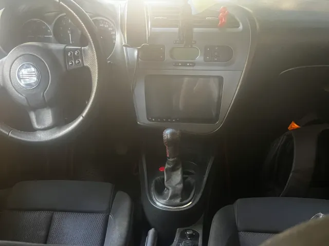 SEAT Leon - фото 2