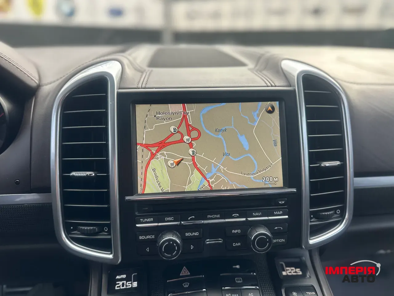 Porsche Cayenne - фото 16