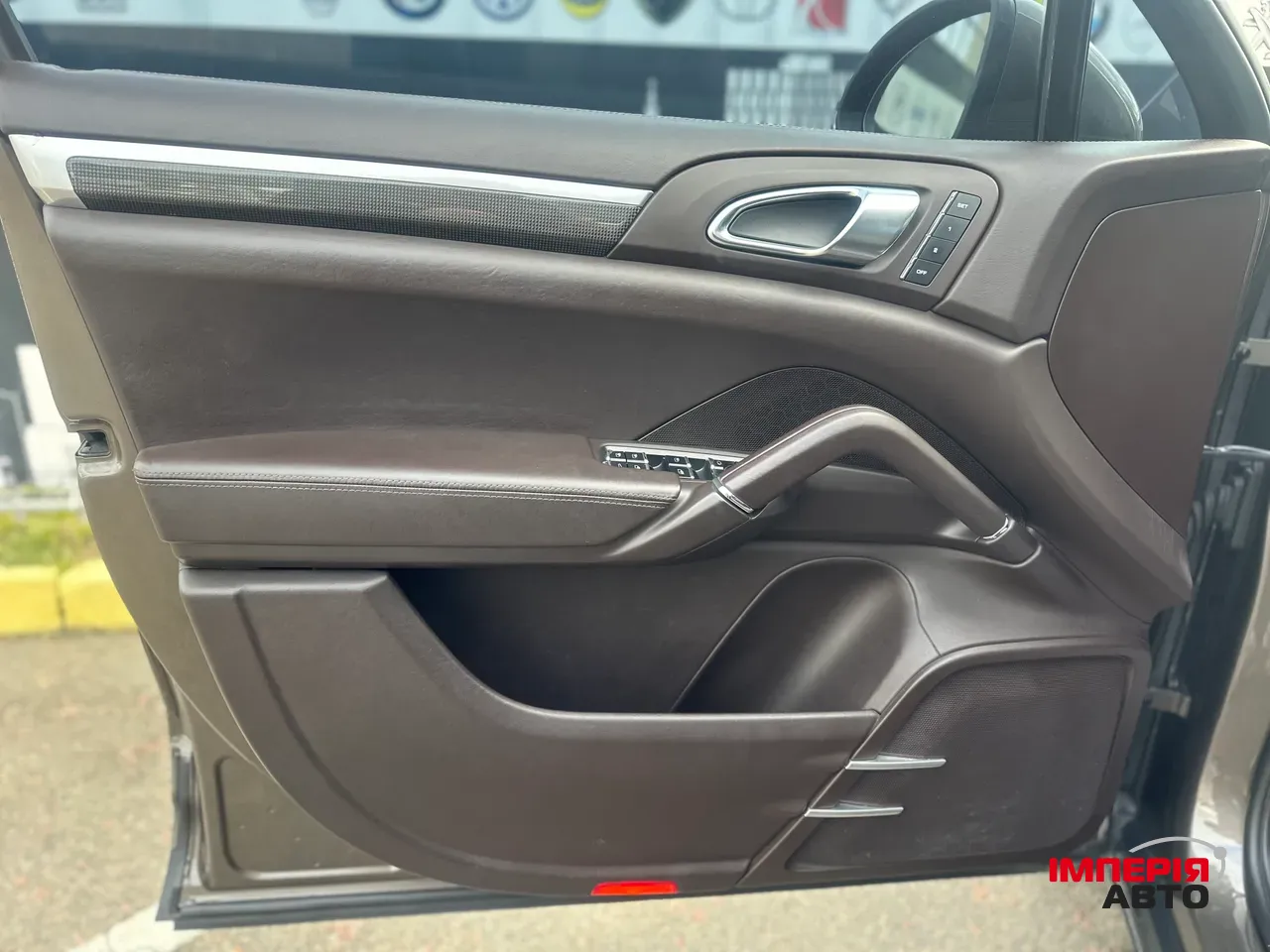 Porsche Cayenne - фото 10