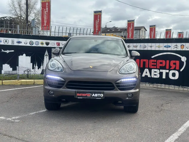 Porsche Cayenne - фото 3