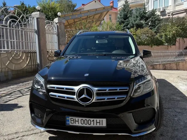 Mercedes-Benz GLS - фото 1