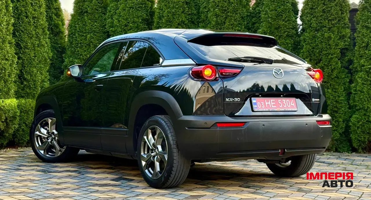 Mazda MX-30 - фото 9