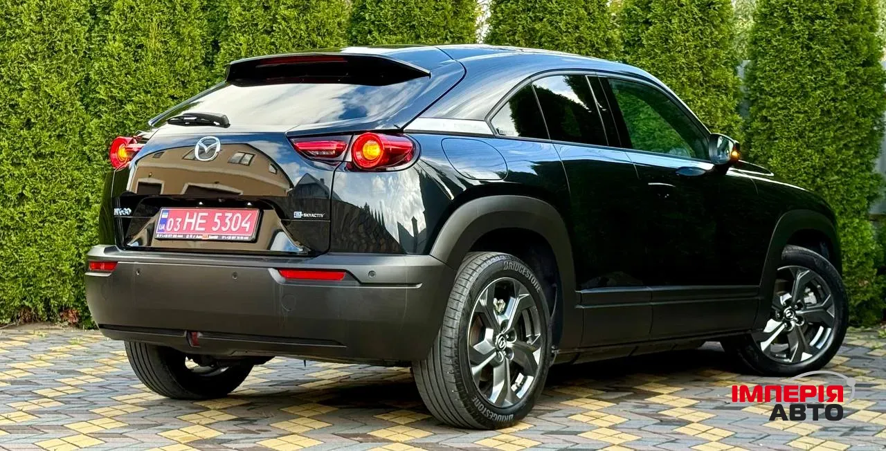 Mazda MX-30 - фото 11