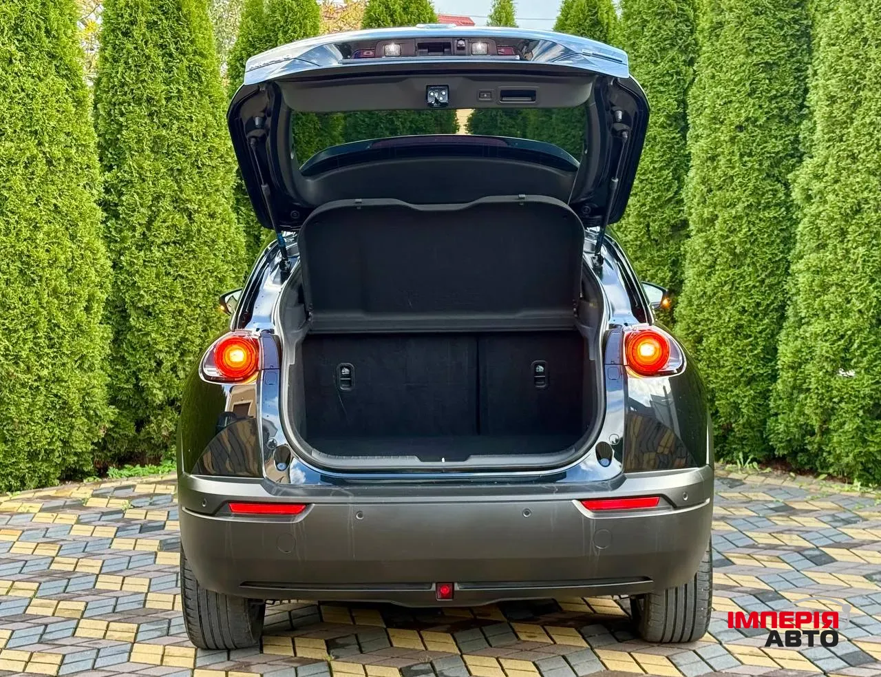 Mazda MX-30 - фото 12