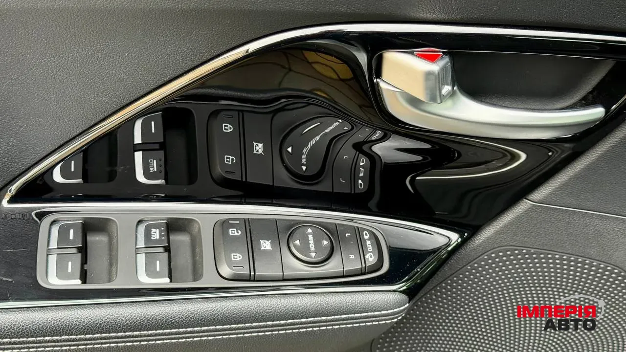 Kia Niro - фото 17