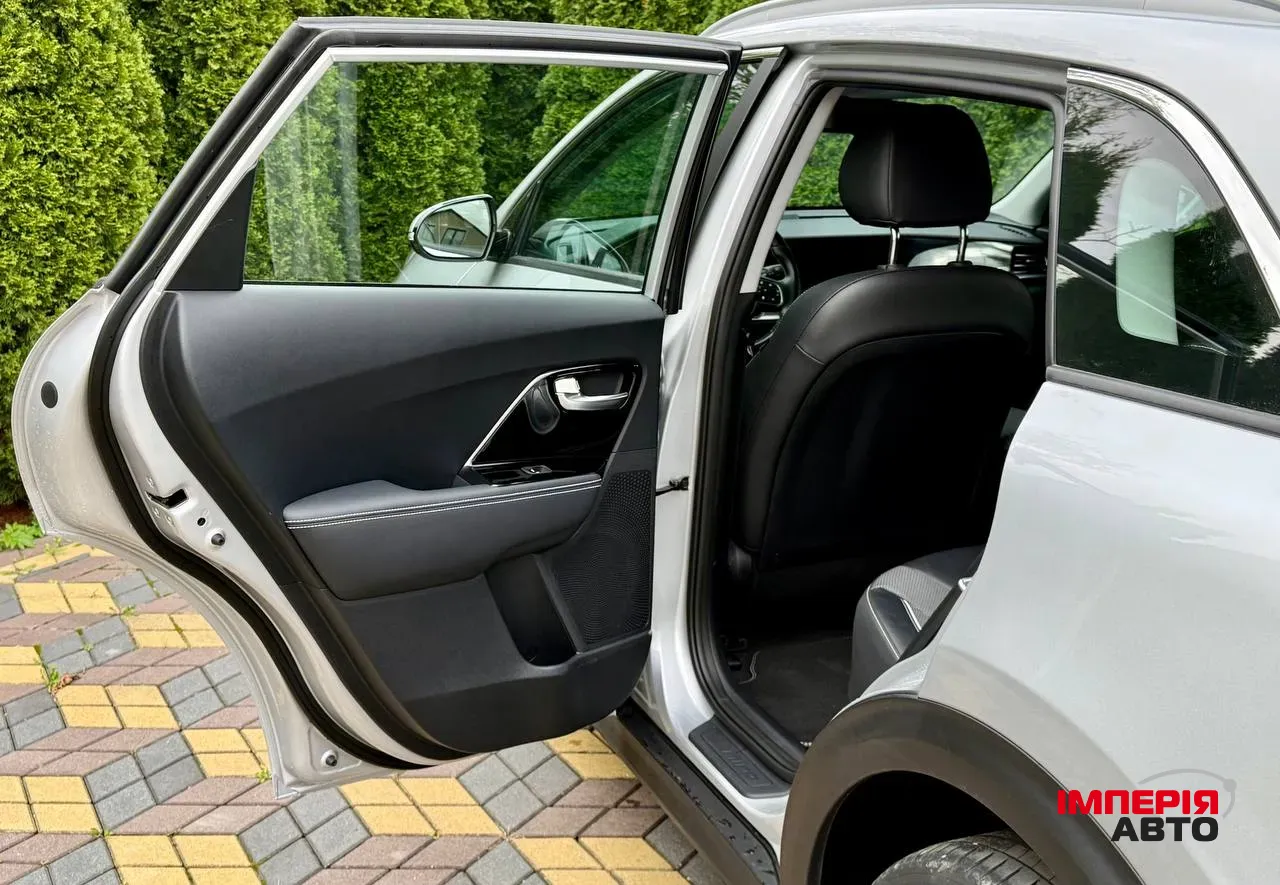 Kia Niro - фото 25