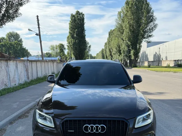 Audi Q5 - фото 1