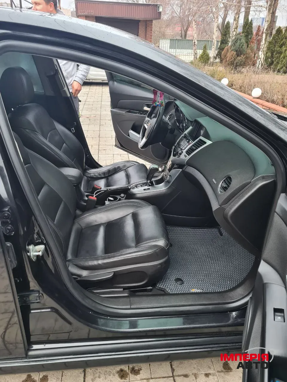 Chevrolet Cruze - фото 8