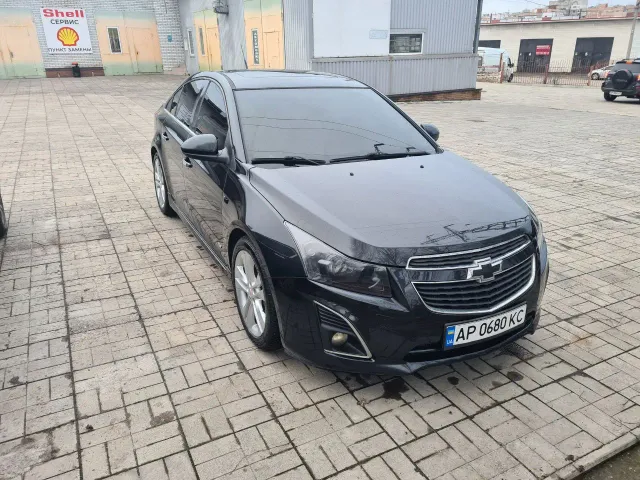 Chevrolet Cruze - фото 1