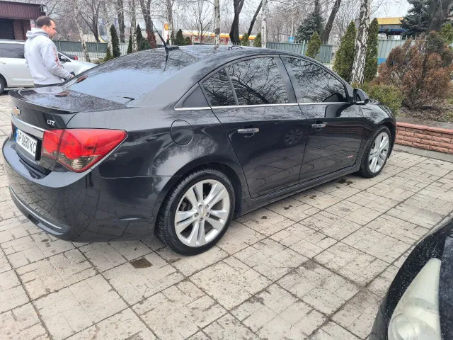 Chevrolet Cruze - фото 4