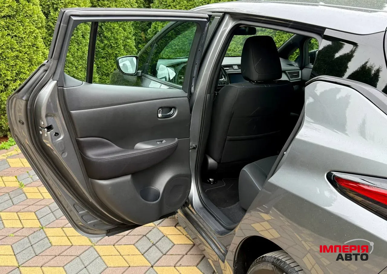 Nissan Leaf - фото 26