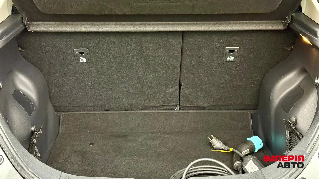 Nissan Leaf - фото 13