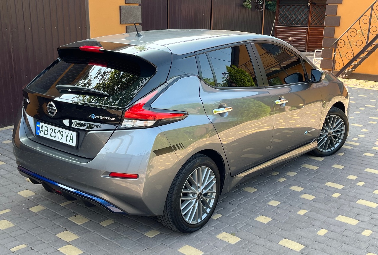 Nissan Leaf - фото 5