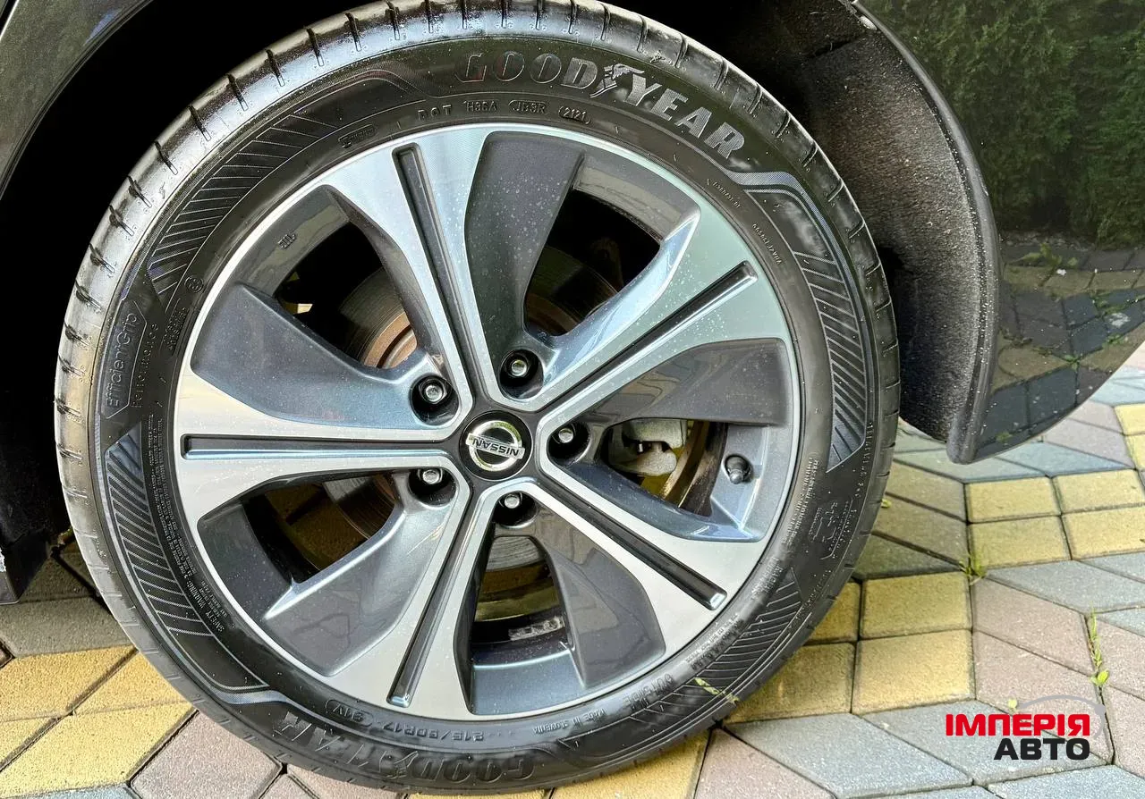 Nissan Leaf - фото 13