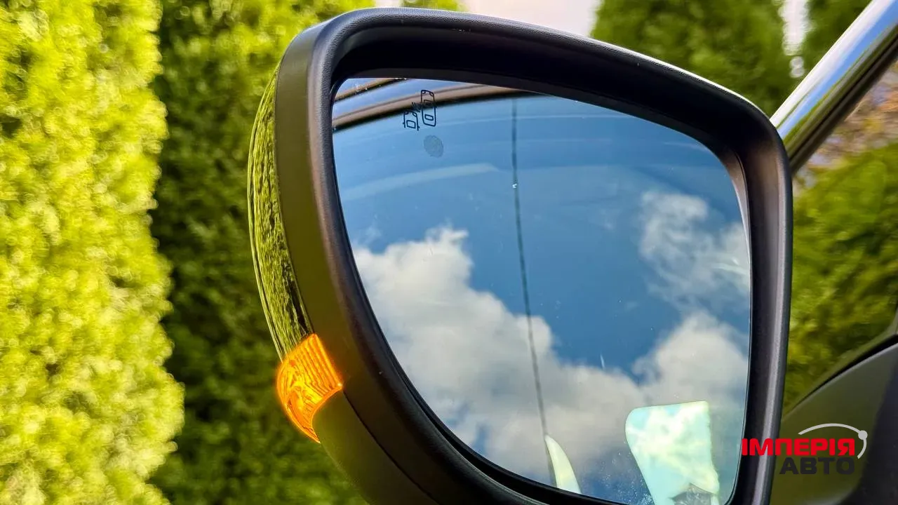 Nissan Leaf - фото 14