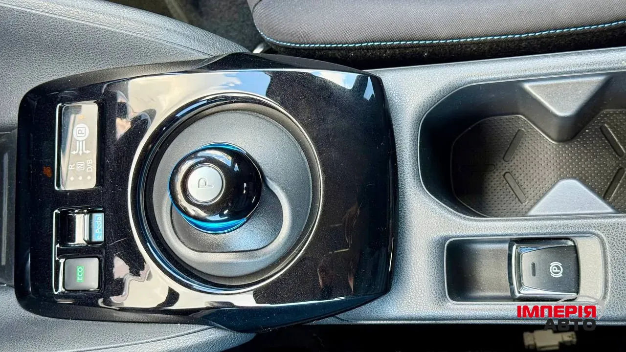 Nissan Leaf - фото 29