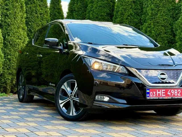 Nissan Leaf - фото 2