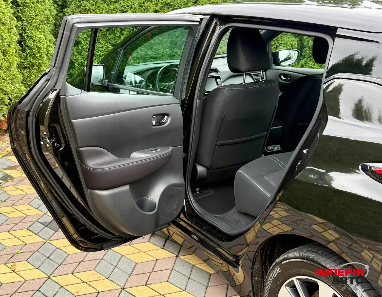 Nissan Leaf - фото 25