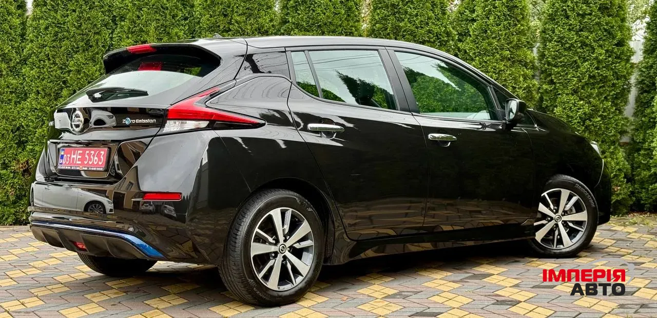 Nissan Leaf - фото 12