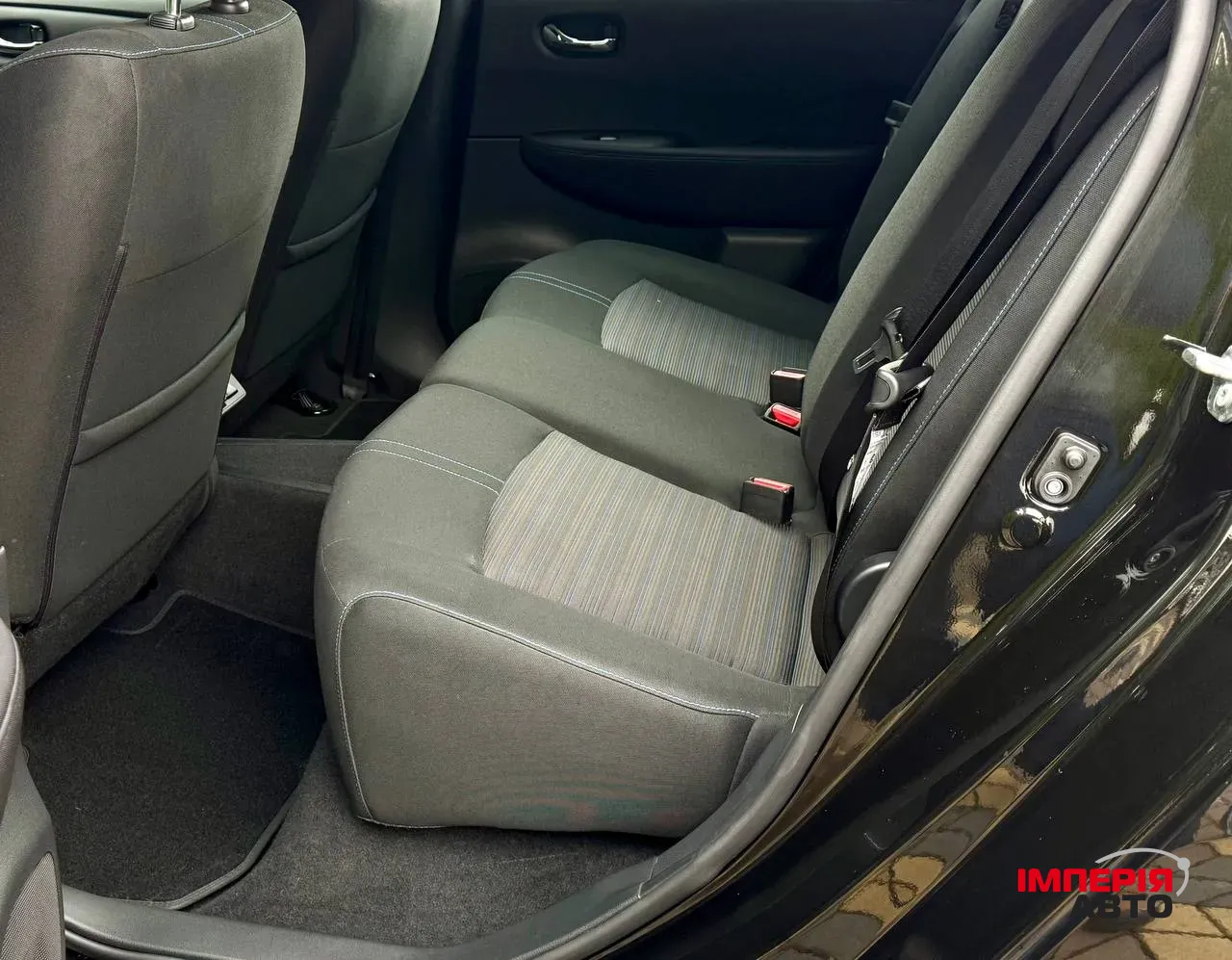 Nissan Leaf - фото 23