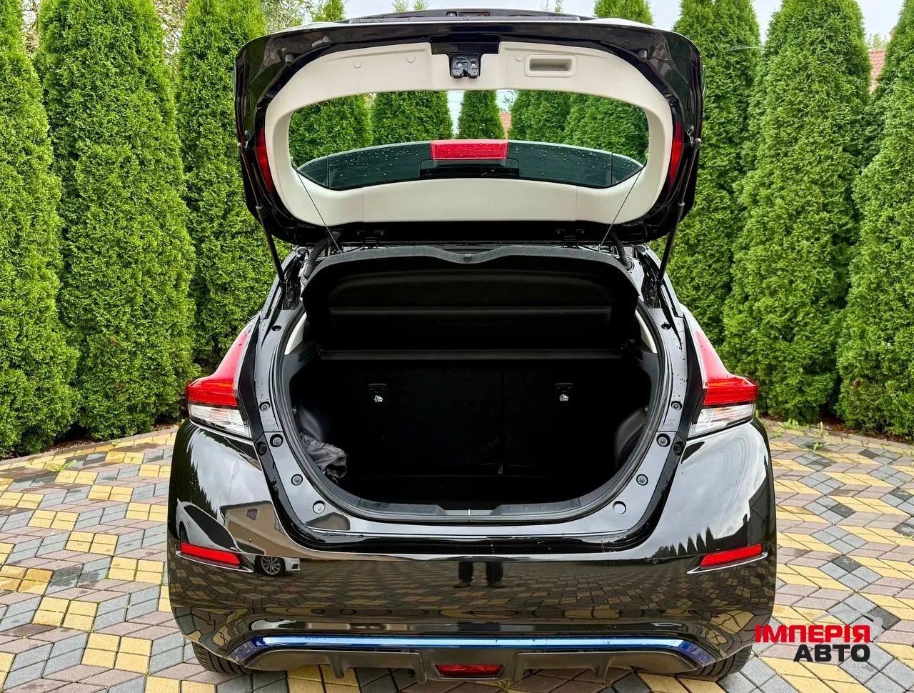 Nissan Leaf - фото 15