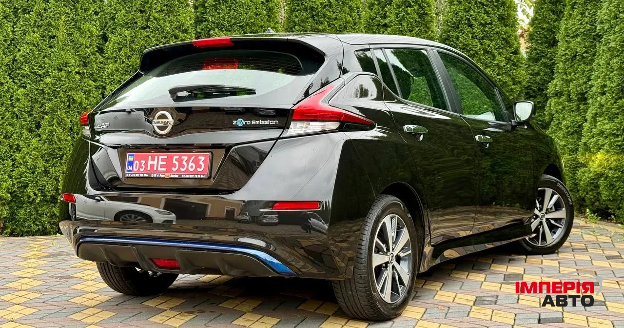 Nissan Leaf - фото 11
