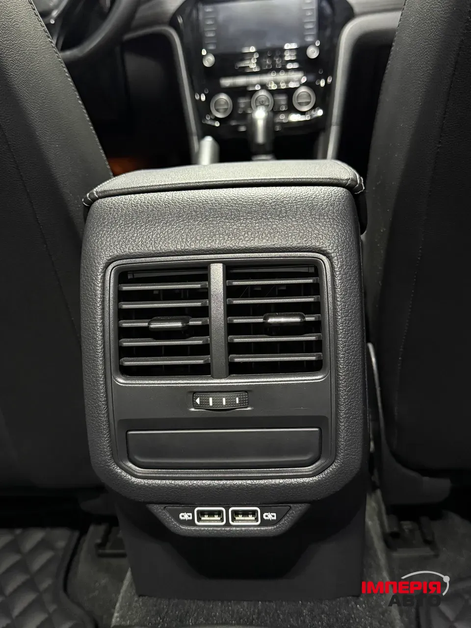 Volkswagen Passat (North America and China) - фото 10