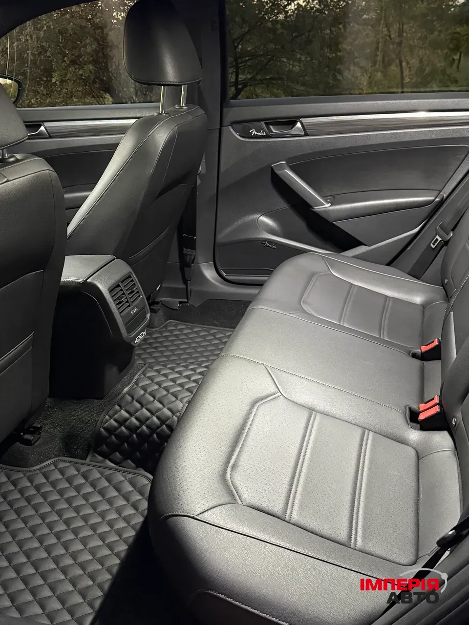 Volkswagen Passat (North America and China) - фото 11