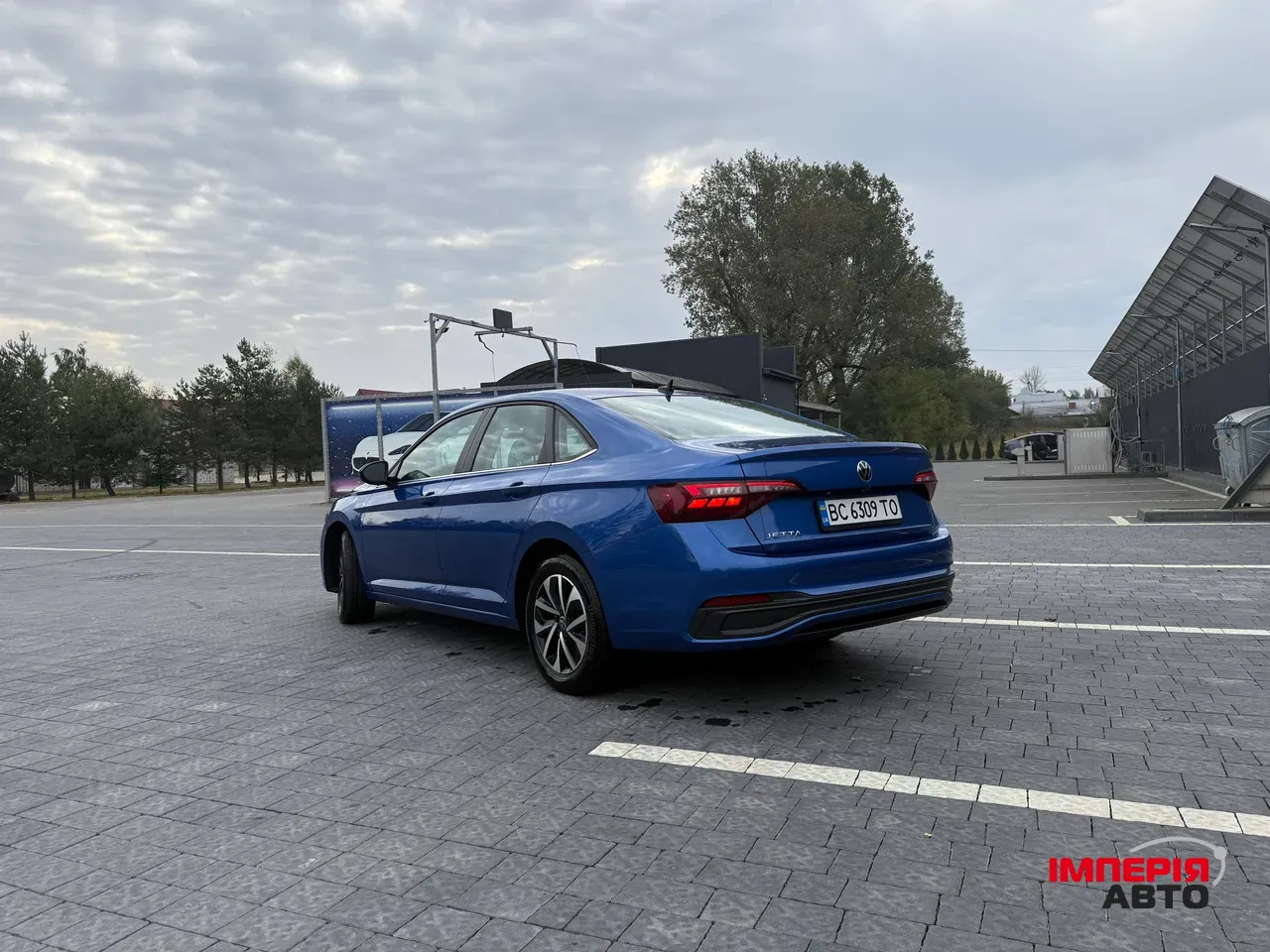 Volkswagen Jetta - фото 11