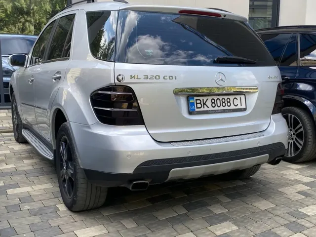 Mercedes-Benz M-Класс - фото 3