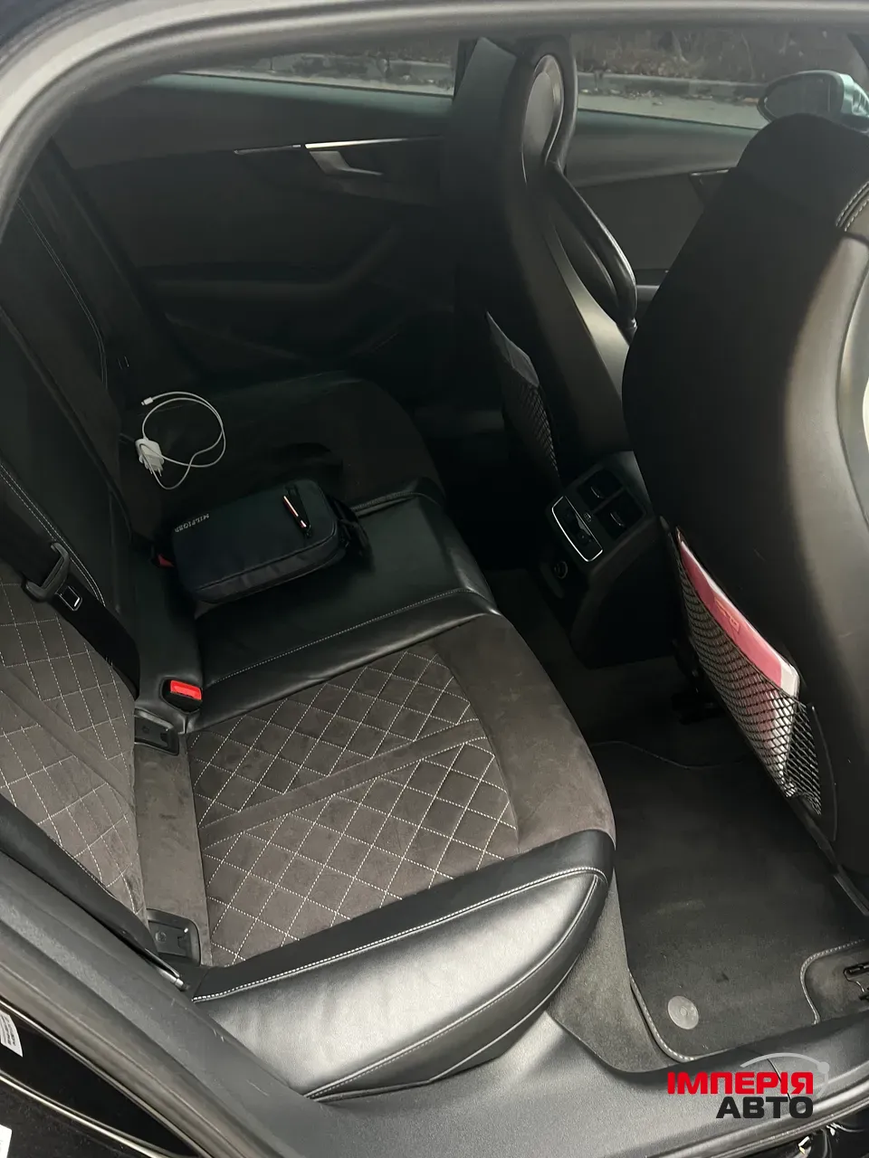 Audi S4 - фото 7