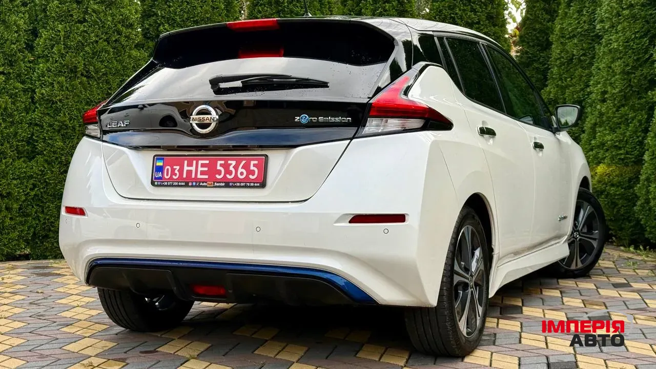 Nissan Leaf - фото 8