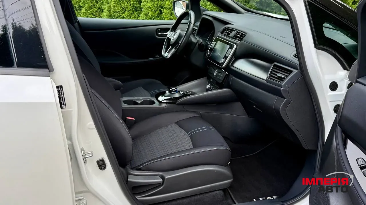 Nissan Leaf - фото 35