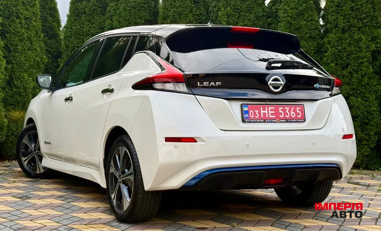 Nissan Leaf - фото 11