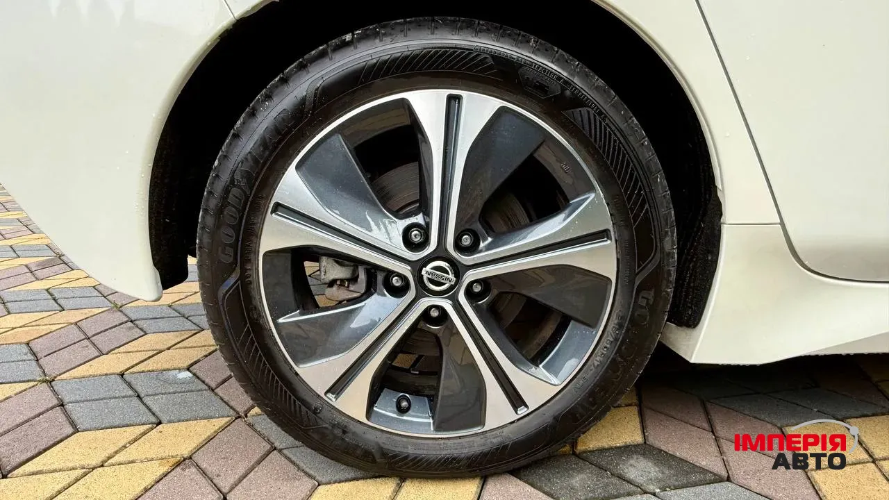 Nissan Leaf - фото 36