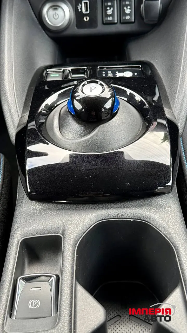 Nissan Leaf - фото 24
