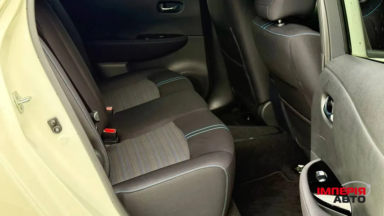 Nissan Leaf - фото 32