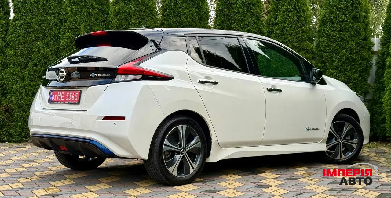 Nissan Leaf - фото 9