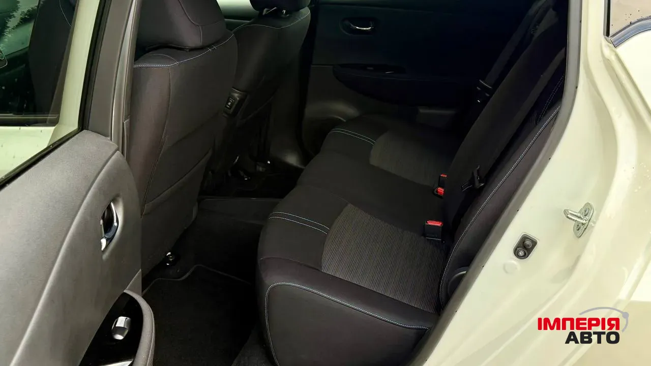 Nissan Leaf - фото 30