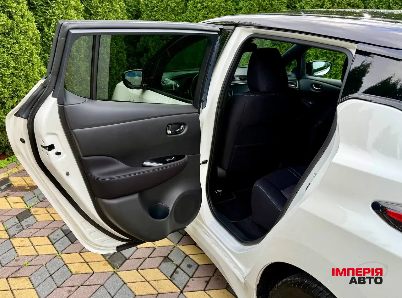 Nissan Leaf - фото 29