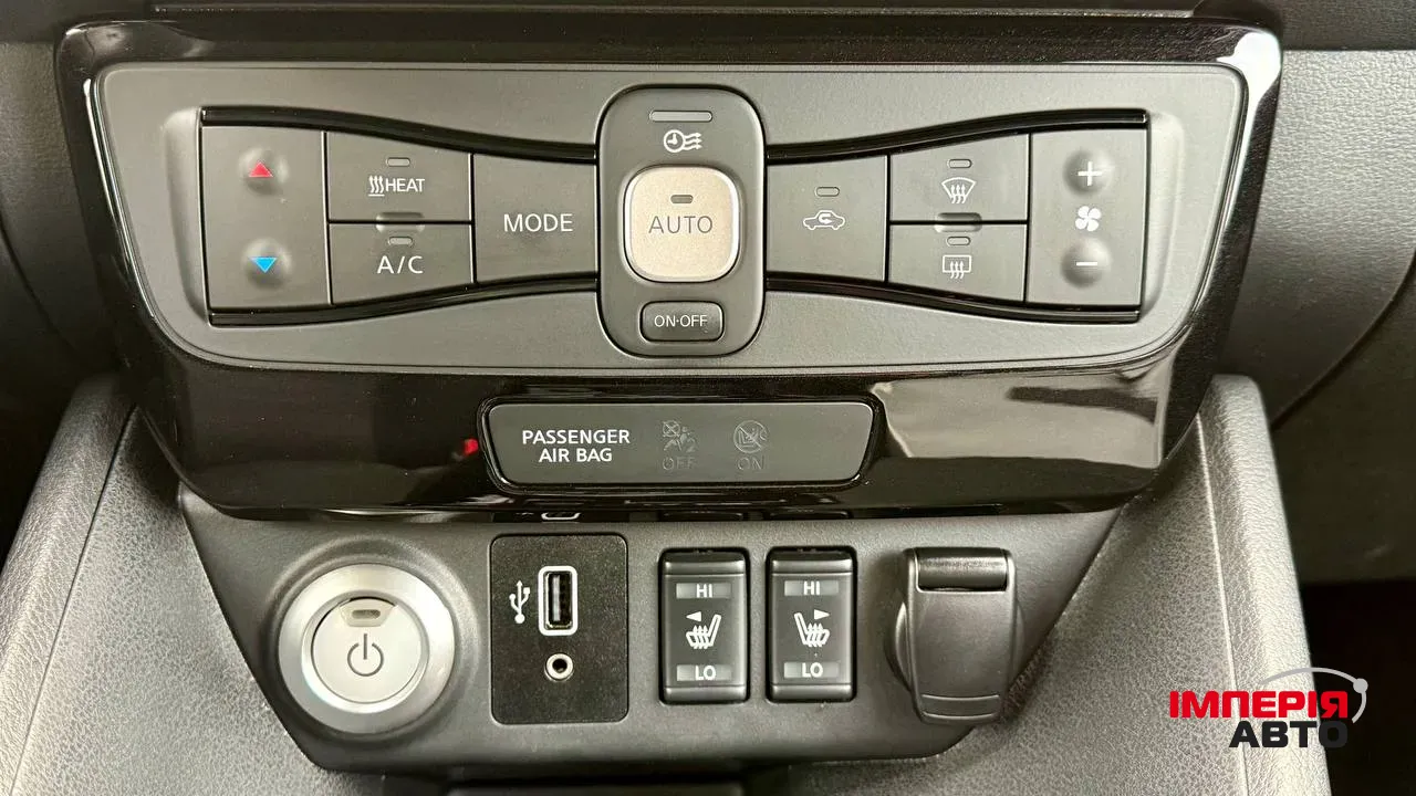 Nissan Leaf - фото 26