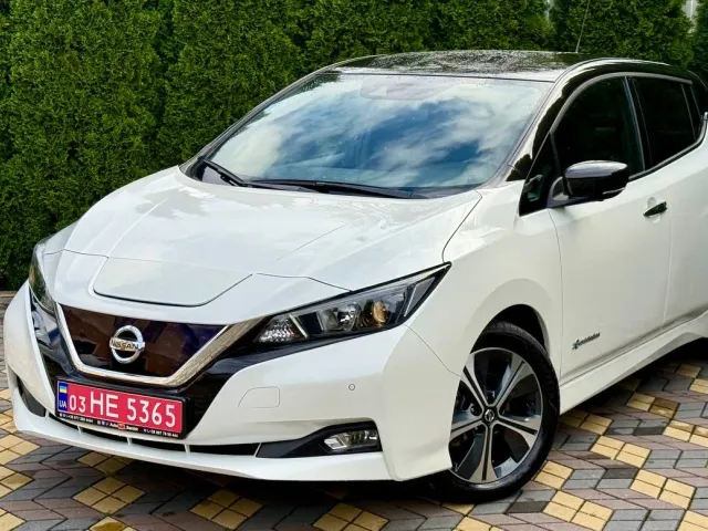 Nissan Leaf - фото 5