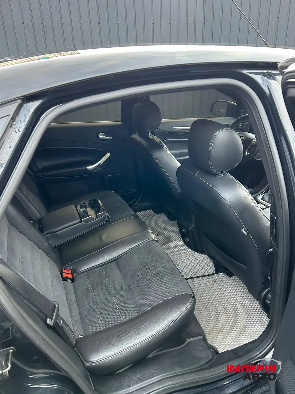 Ford Mondeo - фото 12