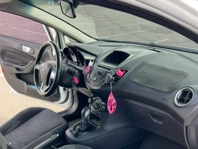 Ford Fiesta - фото 5