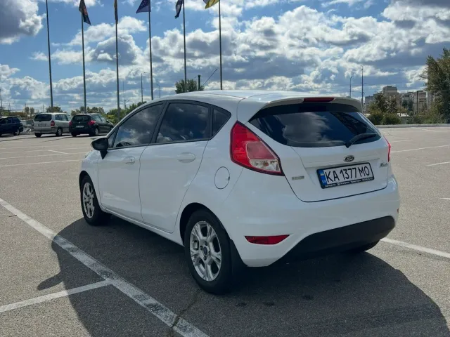 Ford Fiesta - фото 3