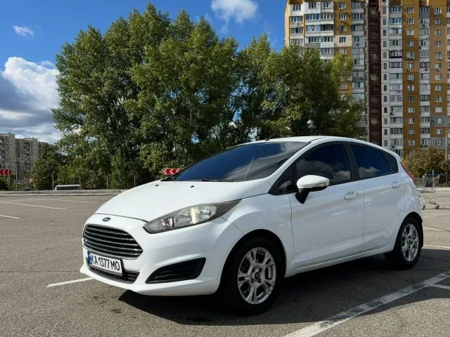 Ford Fiesta - фото 1