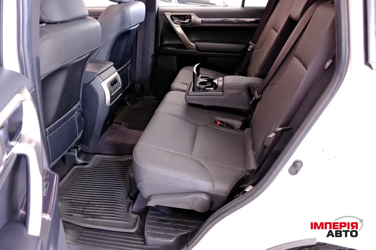 Lexus GX - фото 8