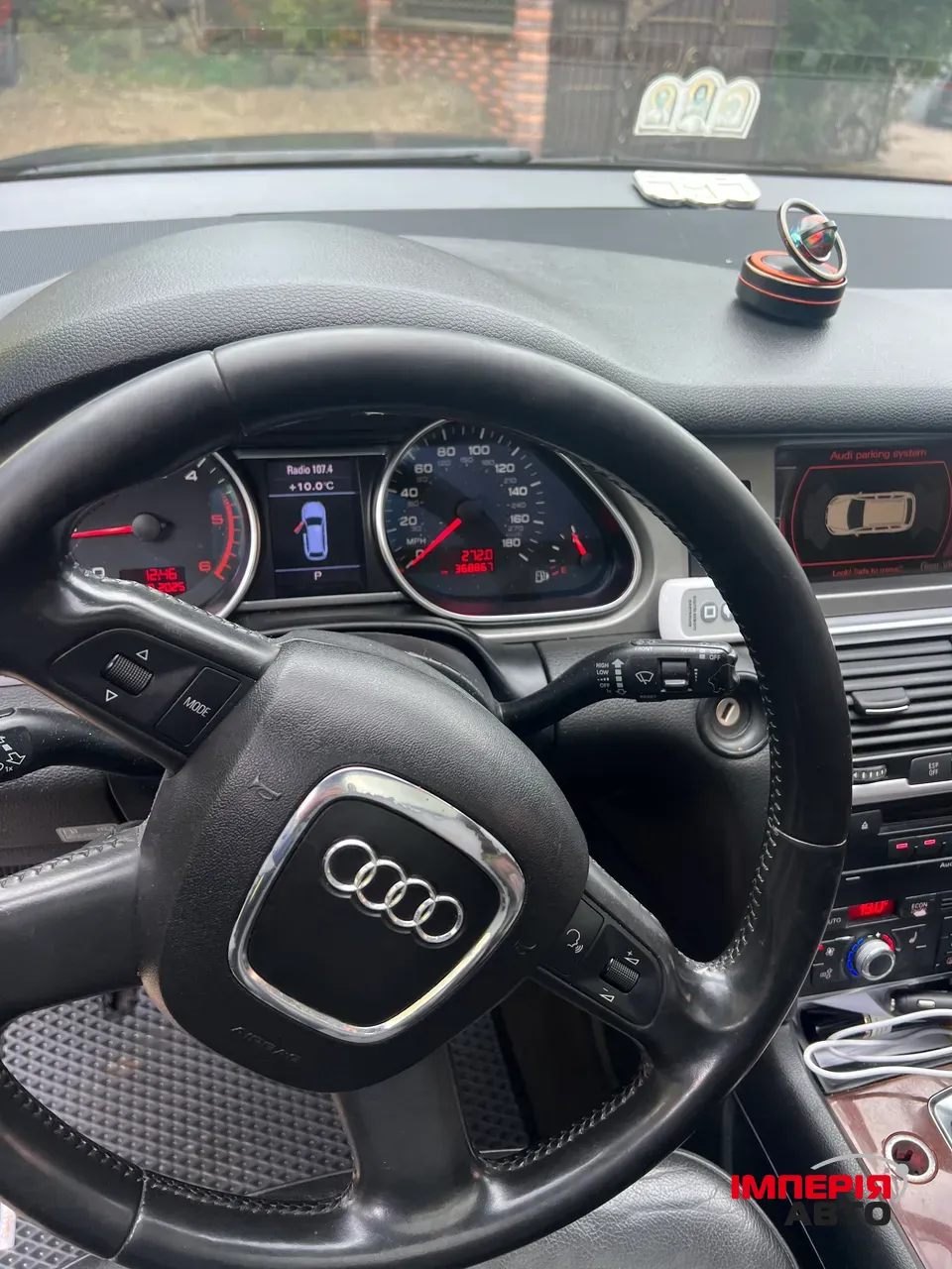 Audi Q7 - фото 8
