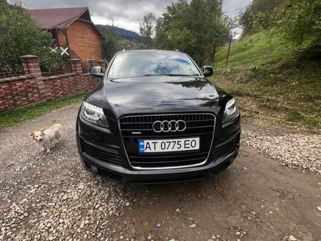 Audi Q7 - фото 4