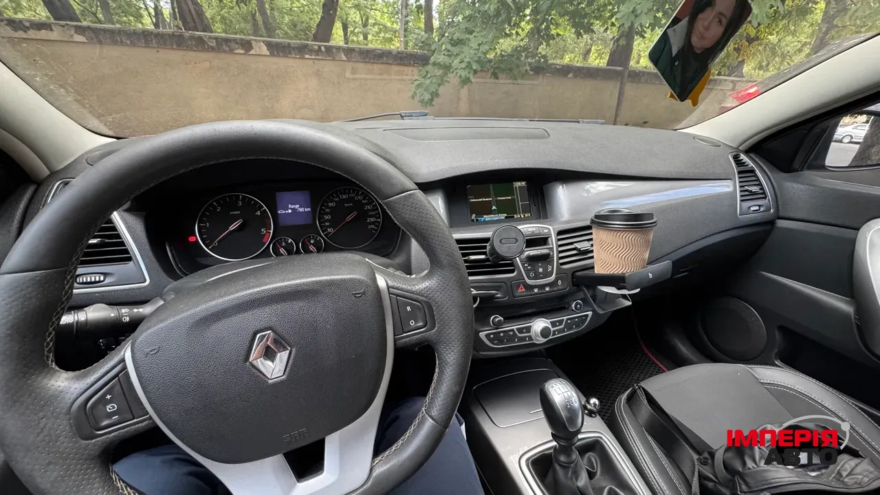 Renault Laguna - фото 7